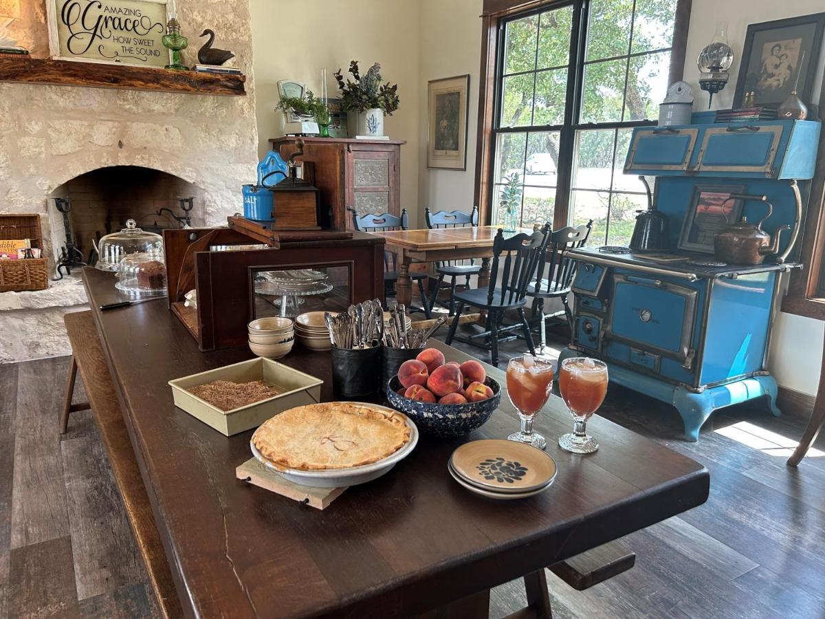 Inn At Sunset Mill Ranch Wimberley Exterior foto